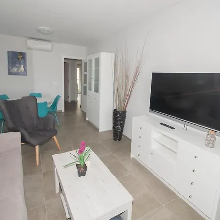 Voramar 35A - Apartment With Sea And Pool Views, Calpe *